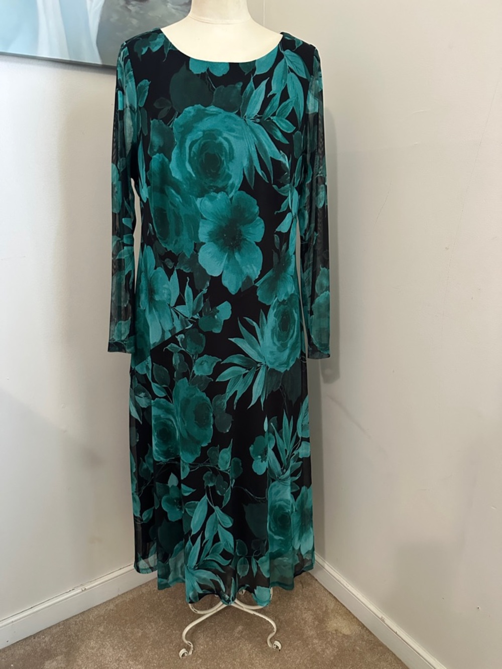 connected apparel Teal Floral Long-Sleeve A-Line Dress on Black